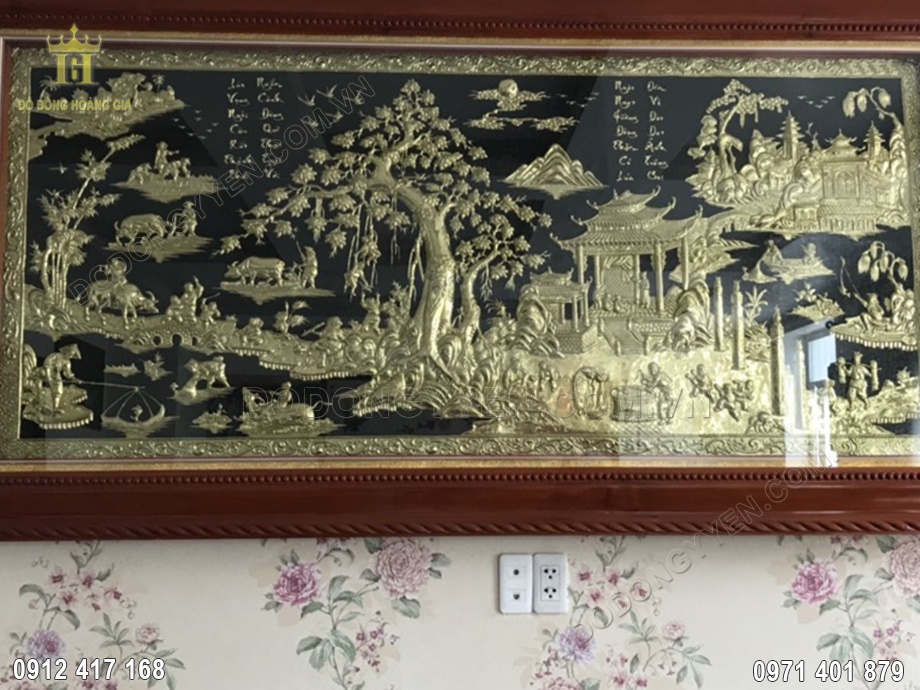 H&igrave;nh ảnh c&acirc;y đa giếng nước s&acirc;n đ&igrave;nh được c&aacute;c nghệ nh&acirc;n chạm th&uacute;c v&ocirc; c&ugrave;ng tỉ mỉ